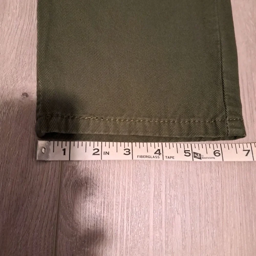 Levi's 502 Regular Taper Warp Stretch Olive‎ Green Pants 29x28* NWT